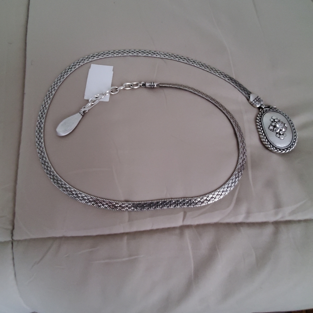 Woman Brighton Galadriel Belt Size S  28 new